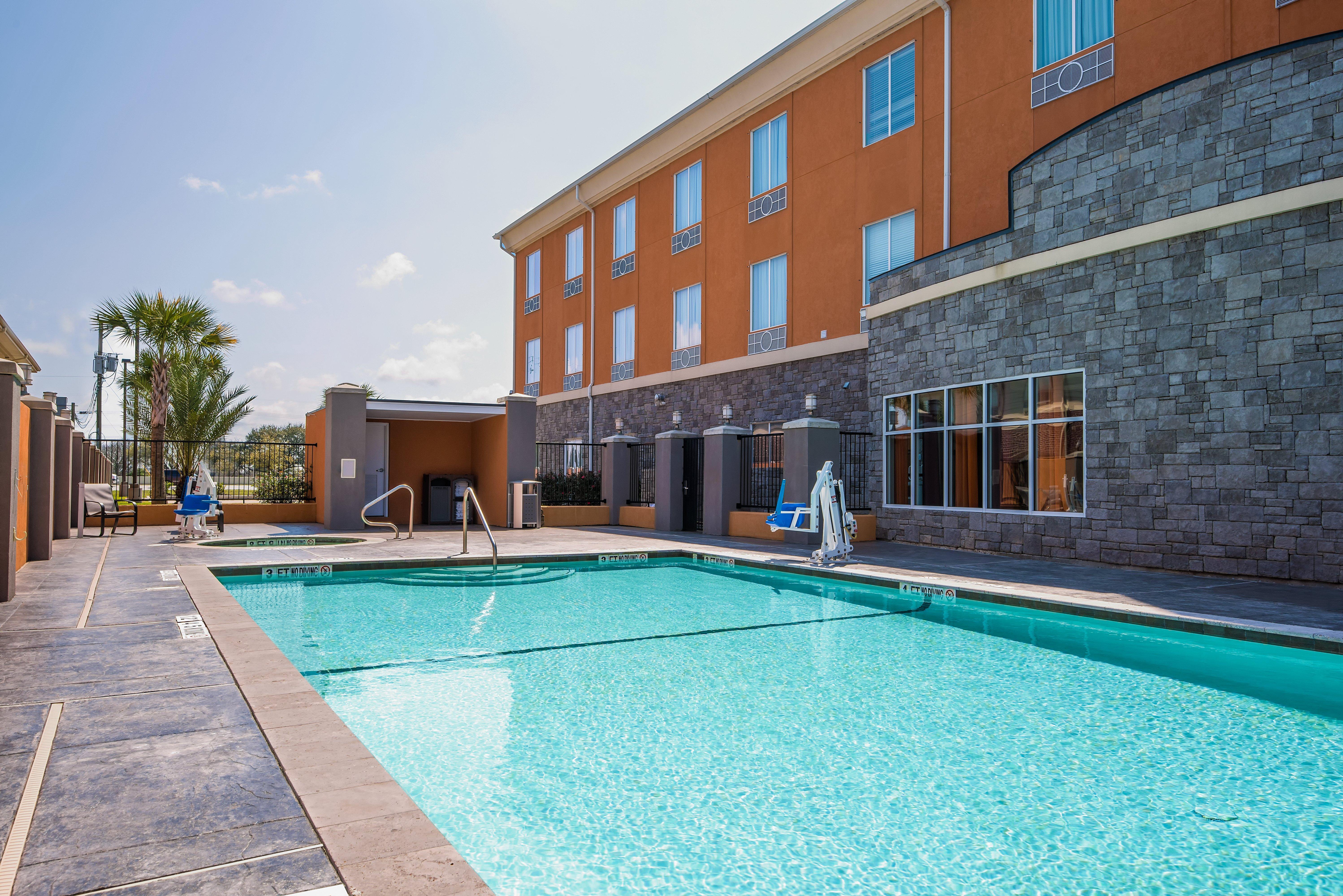 Holiday Inn Express Hotel & Suites Clute-Lake Jackson By Ihg エクステリア 写真