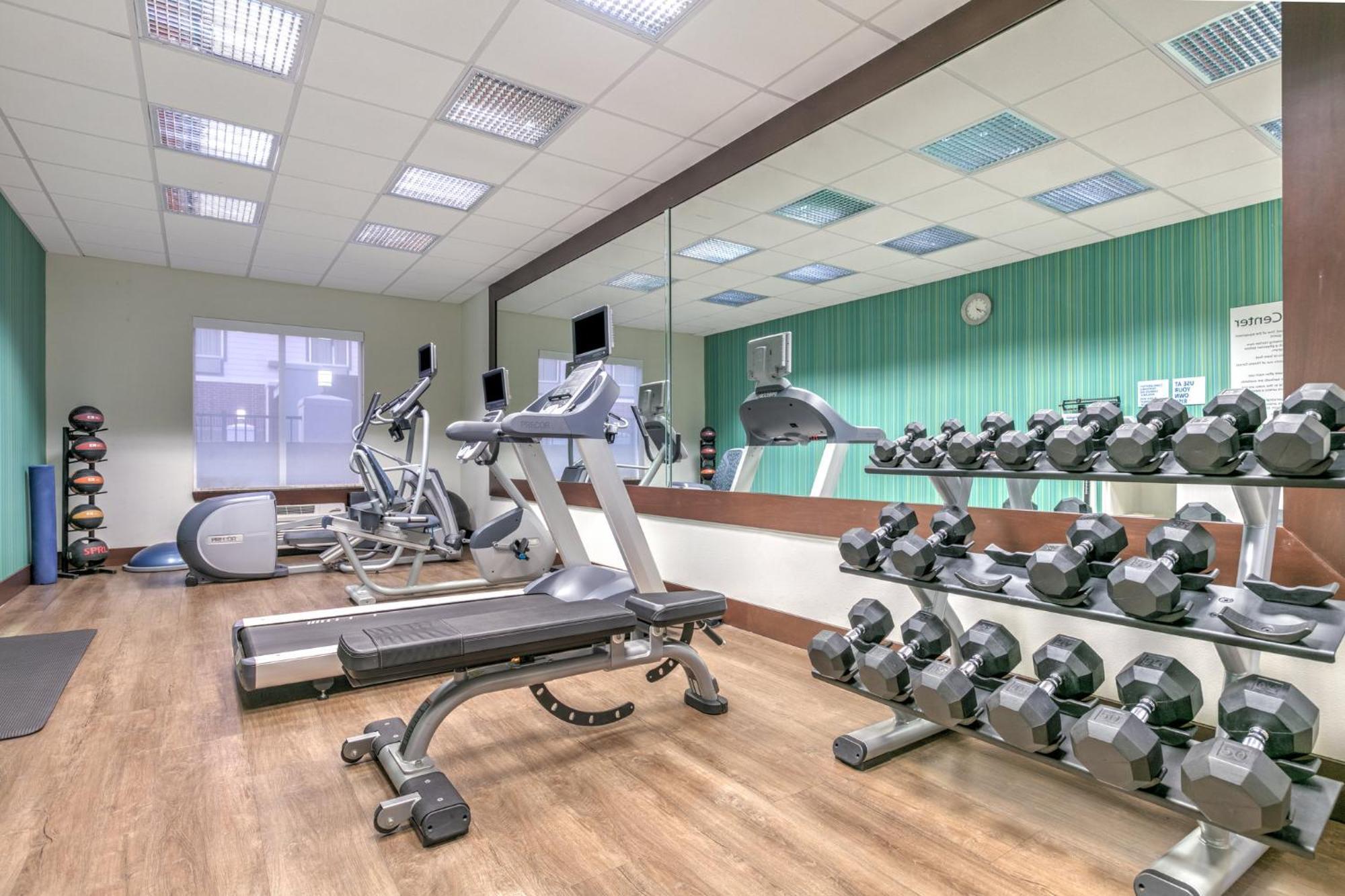 Holiday Inn Express Hotel & Suites Clute-Lake Jackson By Ihg エクステリア 写真