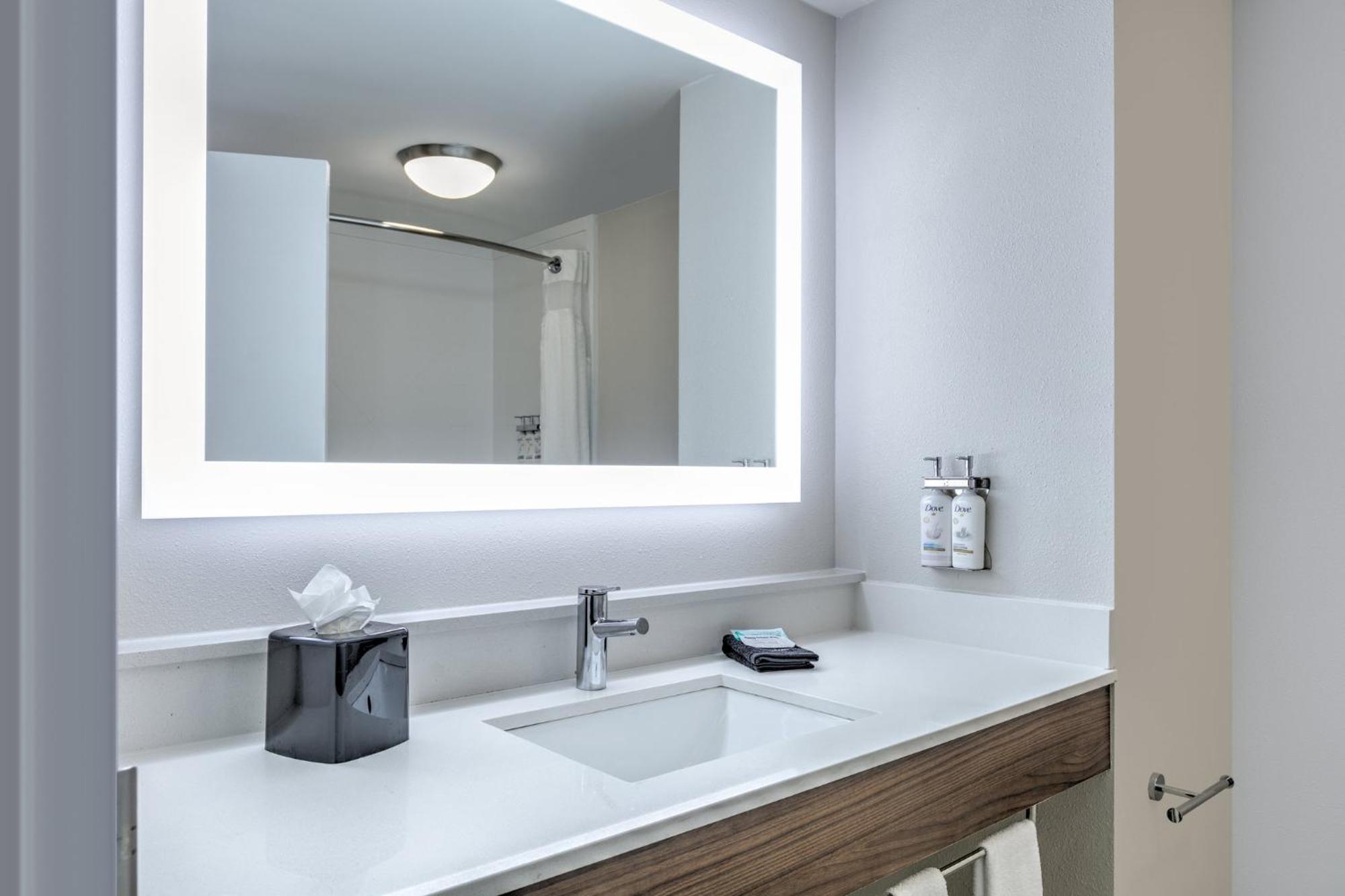 Holiday Inn Express Hotel & Suites Clute-Lake Jackson By Ihg エクステリア 写真