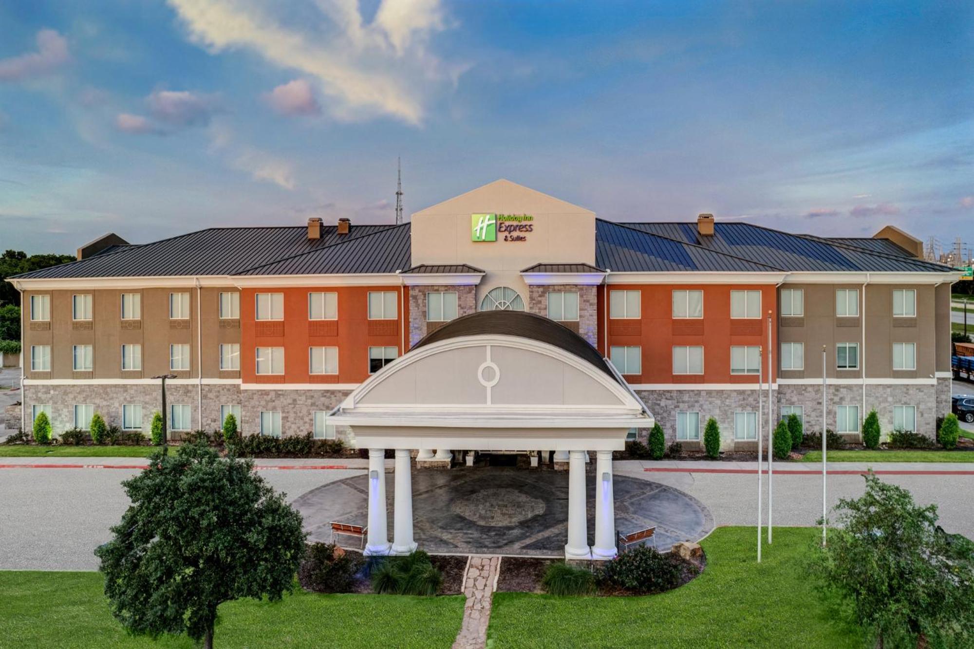 Holiday Inn Express Hotel & Suites Clute-Lake Jackson By Ihg エクステリア 写真