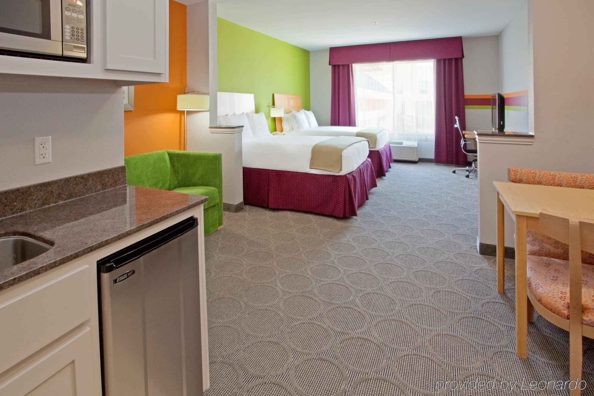 Holiday Inn Express Hotel & Suites Clute-Lake Jackson By Ihg 部屋 写真