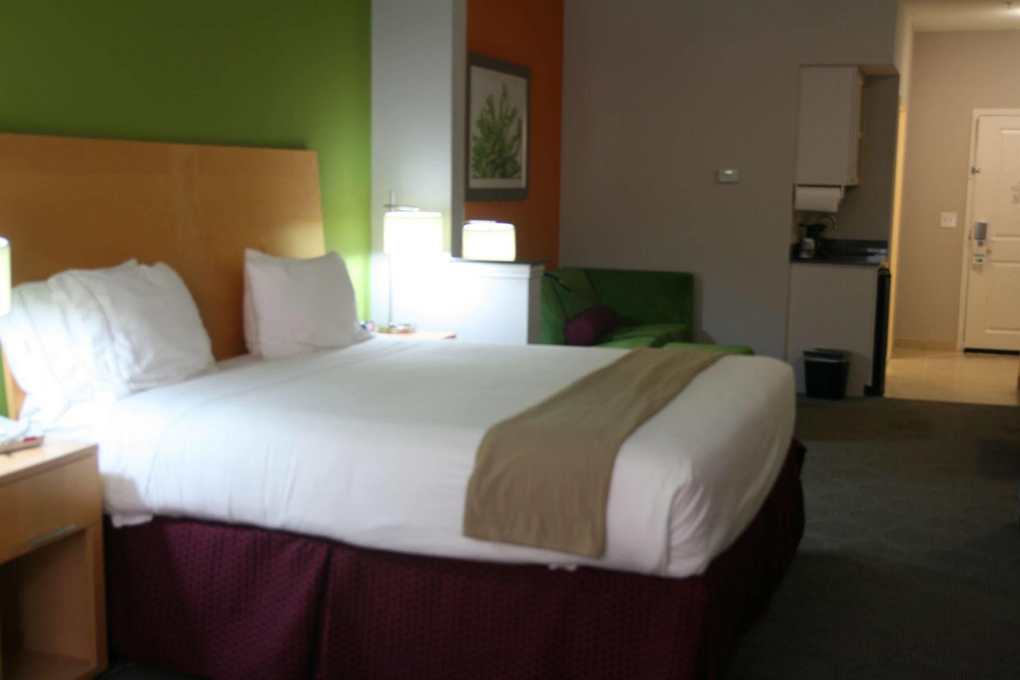 Holiday Inn Express Hotel & Suites Clute-Lake Jackson By Ihg エクステリア 写真